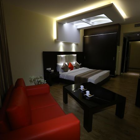 Jounieh Suites Boutique Hotel Екстериор снимка