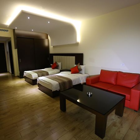Jounieh Suites Boutique Hotel Екстериор снимка