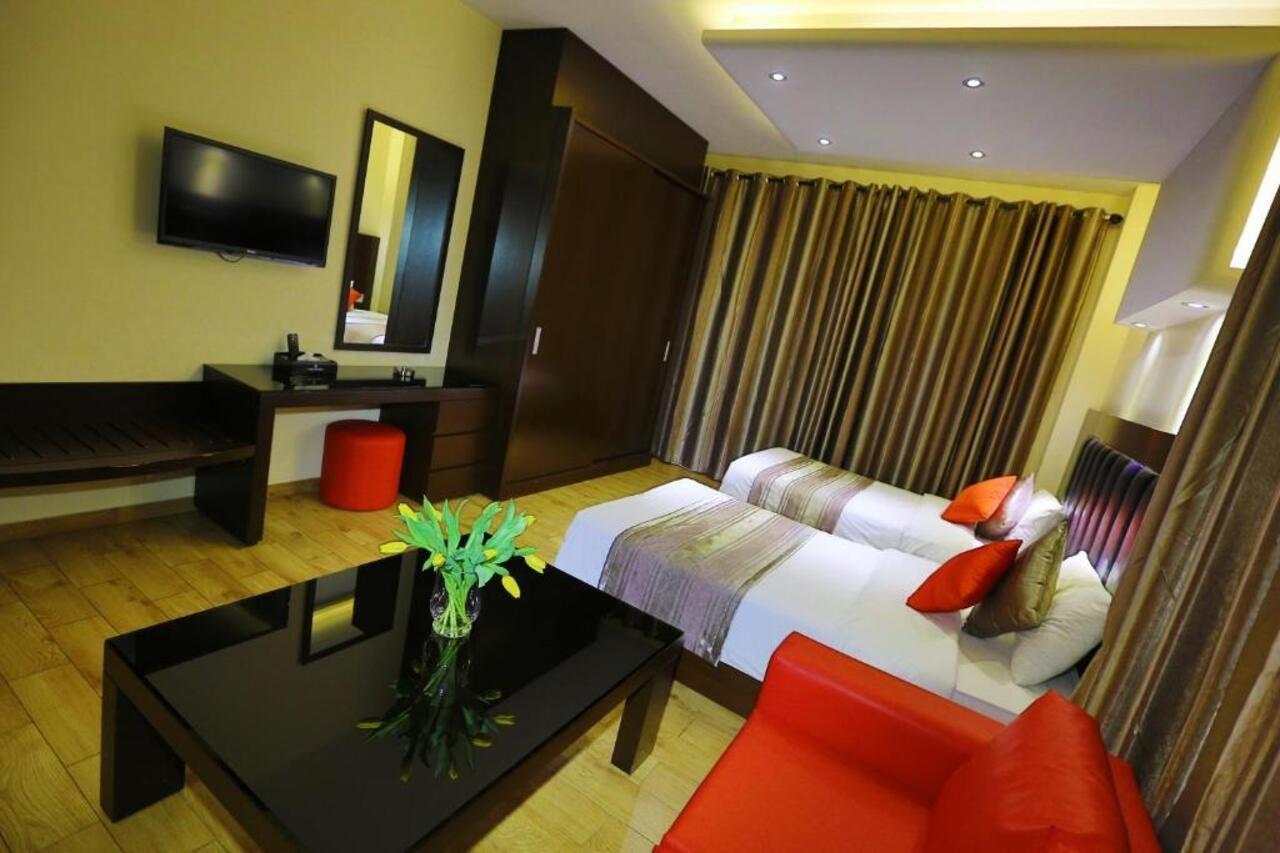 Jounieh Suites Boutique Hotel Екстериор снимка