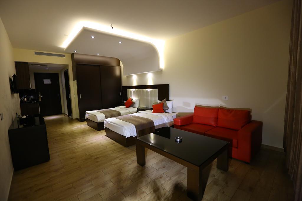 Jounieh Suites Boutique Hotel Екстериор снимка