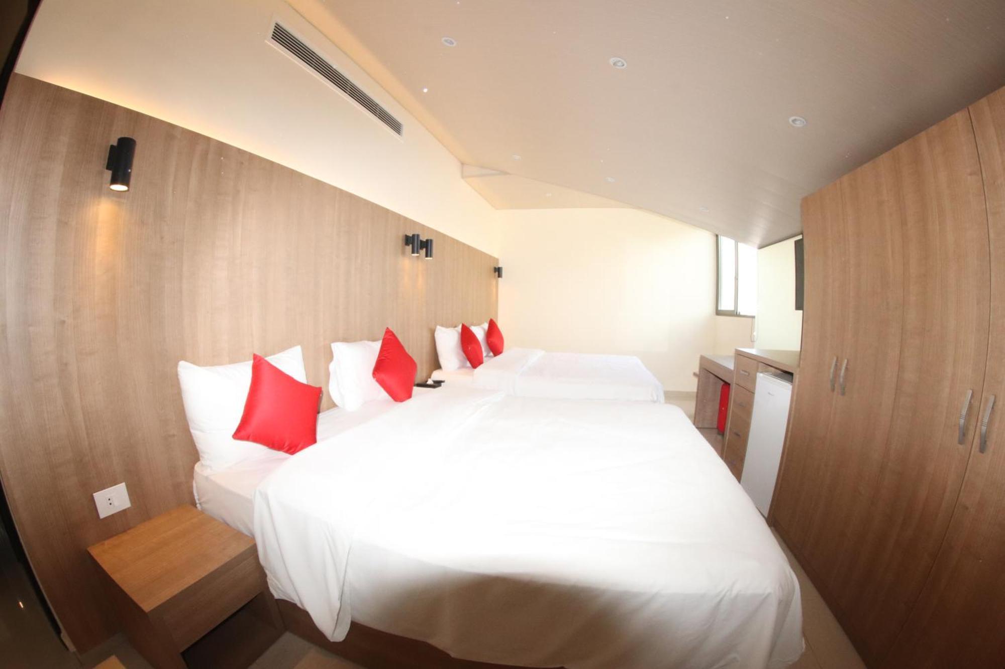 Jounieh Suites Boutique Hotel Екстериор снимка