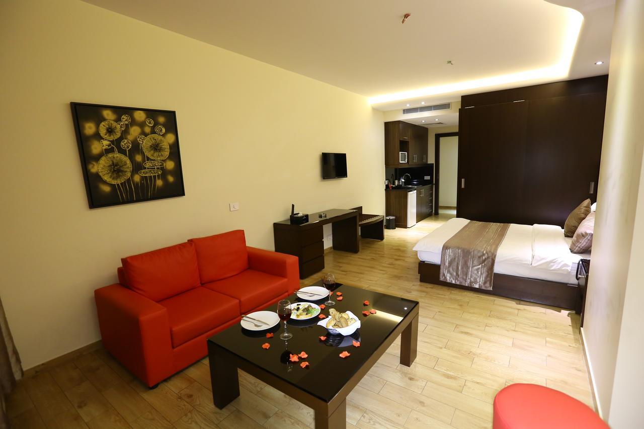 Jounieh Suites Boutique Hotel Екстериор снимка